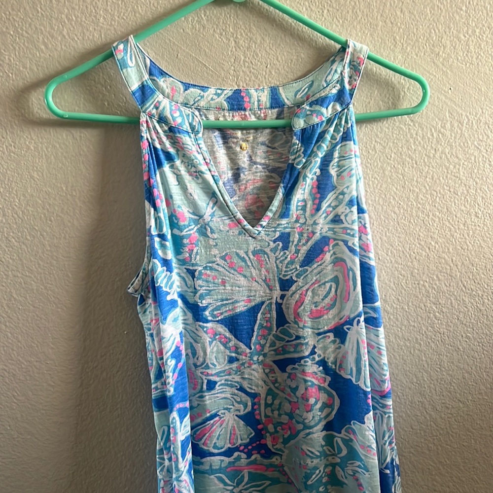 Size medium Lilly Pulitzer top